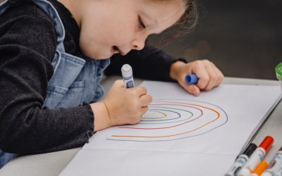 4 activités pour apprendre les couleurs